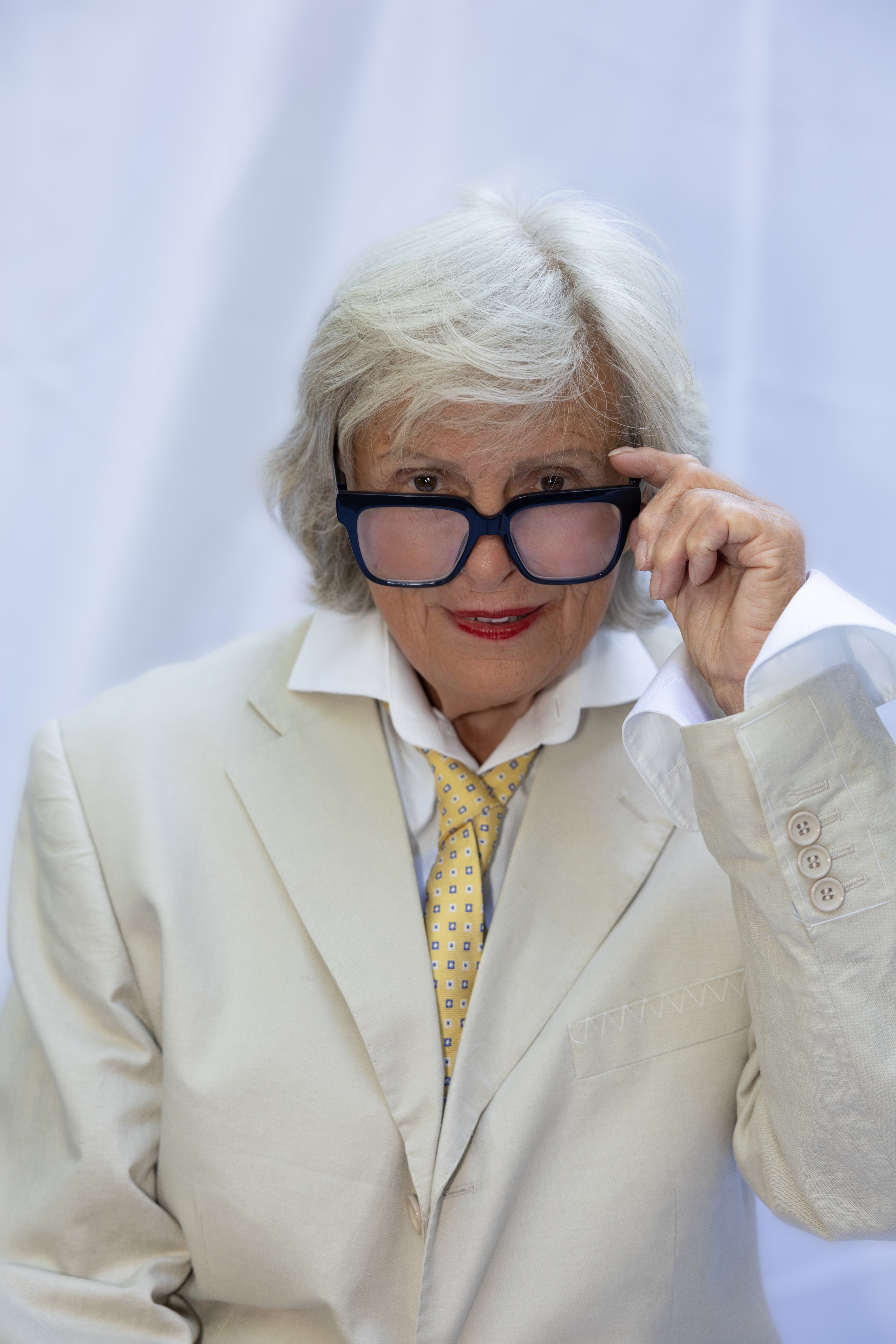 Sand coloured vintage blazer.