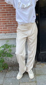 pleated 80's summer pants in light sand